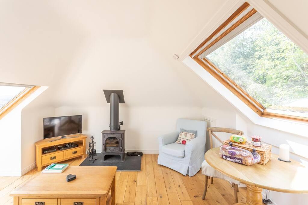 The Mews - A Cottage With A Spectacular Lake View Port Of Menteith ภายนอก รูปภาพ