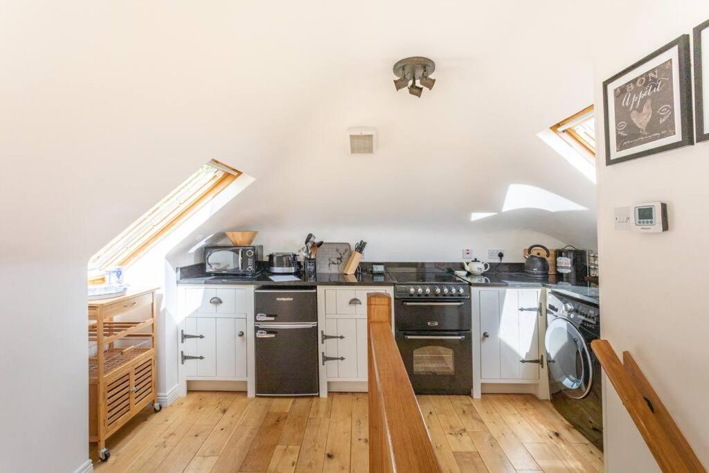 The Mews - A Cottage With A Spectacular Lake View Port Of Menteith ภายนอก รูปภาพ